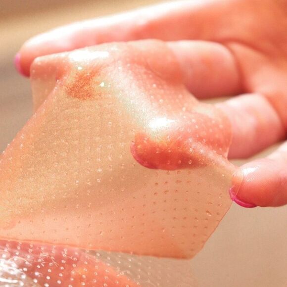 NWT SOON Skincare Micro-Hole Hydrogel Face Mask - Picture 2 of 6